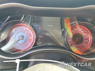 Zdjęcie 9 z 12 samochodu: 2021 DODGE CHARGER SRT HELLCAT VIN:2C3CDXL97MH596136 - miniatura