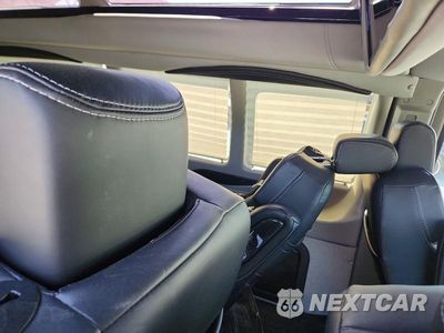 Zdjęcie 11 z 13 samochodu: 2025 GMC SAVANA G2500 VIN:1GTW7BF79S1109611 - miniatura