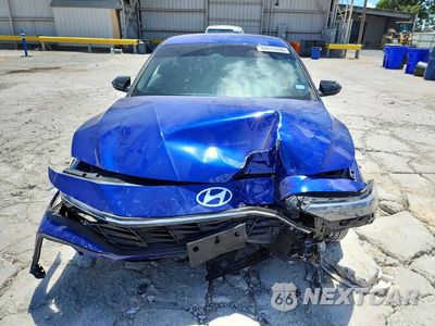 Piąte zdjęcie samochodu w środku: 2025 HYUNDAI ELANTRA SEL SPORT VIN:KMHLM4DG7SU047565 - miniatura