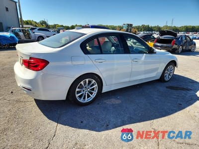 Trzecie zdjęcie samochodu z tyłu: 2018 BMW 320 I VIN:WBA8A9C56JAH12066 - miniatura