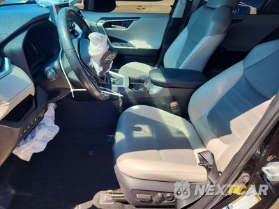 Zdjęcie 7 z 13 samochodu: 2019 TOYOTA RAV4 LIMITED VIN:JTMN1RFV0KD523220 - miniatura