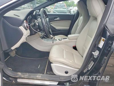 Zdjęcie 7 z 12 samochodu: 2014 MERCEDES-BENZ CLA 250 VIN:WDDSJ4EB7EN124046 - miniatura