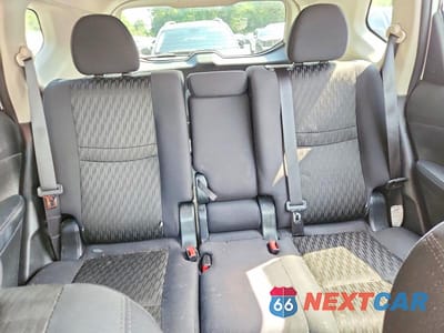 Zdjęcie 10 z 14 samochodu: 2018 NISSAN ROGUE S VIN:5N1AT2MV6JC835044 - miniatura