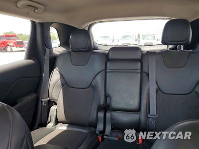 Zdjęcie 10 z 13 samochodu: 2017 JEEP CHEROKEE TRAILHAWK VIN:1C4PJMBS8HW589230 - miniatura