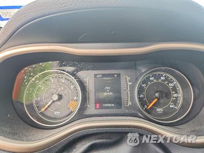 Zdjęcie 9 z 13 samochodu: 2015 JEEP CHEROKEE SPORT VIN:1C4PJLAB4FW535724 - miniatura