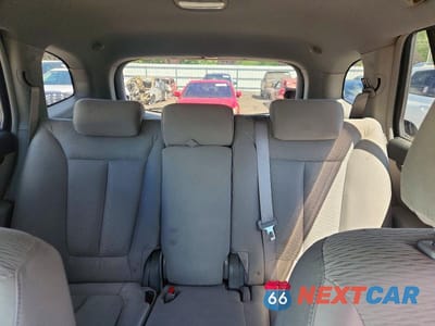 Zdjęcie 10 z 13 samochodu: 2007 HYUNDAI SANTA FE GLS VIN:5NMSG13D77H014299 - miniatura