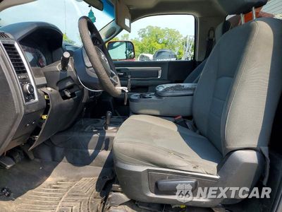Zdjęcie 7 z 13 samochodu: 2018 RAM 5500 VIN:3C7WRNDL9JG386841 - miniatura
