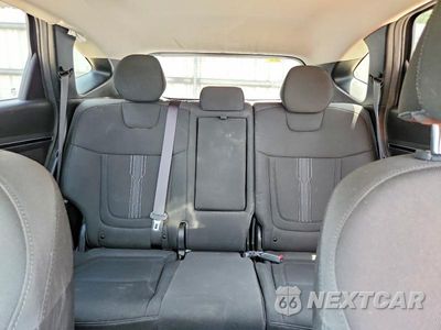 Zdjęcie 10 z 14 samochodu: 2023 HYUNDAI TUCSON SEL VIN:5NMJB3AE5PH169371 - miniatura