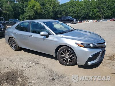 Czwarte zdjęcie samochodu z boku: 2021 TOYOTA CAMRY SE VIN:4T1G11AK6MU517279 - miniatura