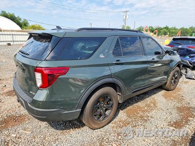Trzecie zdjęcie samochodu z tyłu: 2024 FORD EXPLORER TIMBERLINE VIN:1FMSK8JH5RGA72236 - miniatura