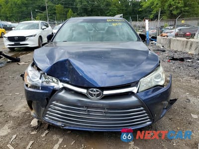 Piąte zdjęcie samochodu w środku: 2017 TOYOTA CAMRY XLE VIN:4T1BF1FK8HU629317 - miniatura