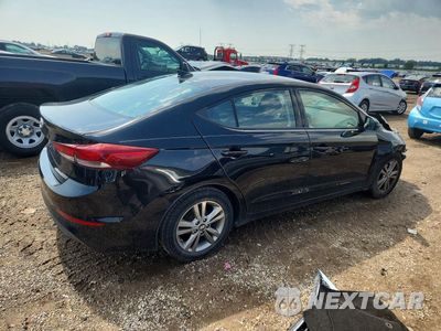 Trzecie zdjęcie samochodu z tyłu: 2017 HYUNDAI ELANTRA VALUE EDITION VIN:5NPD84LF1HH166253 - miniatura