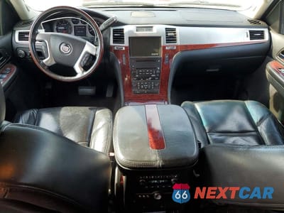 Zdjęcie 8 z 12 samochodu: 2008 CADILLAC ESCALADE LUXURY VIN:1GYFK63818R197027 - miniatura