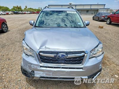 Piąte zdjęcie samochodu w środku: 2018 SUBARU FORESTER 2.5I PREMIUM VIN:JF2SJAGC0JH441241 - miniatura