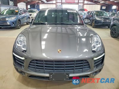 Piąte zdjęcie samochodu w środku: 2016 PORSCHE MACAN S VIN:WP1AB2A58GLB47520 - miniatura