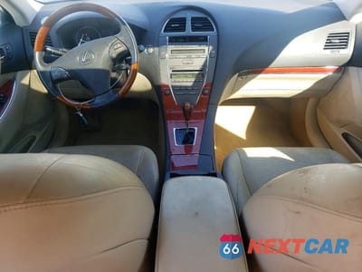 Zdjęcie 8 z 12 samochodu: 2010 LEXUS ES 350 VIN:JTHBK1EG3A2399277 - miniatura
