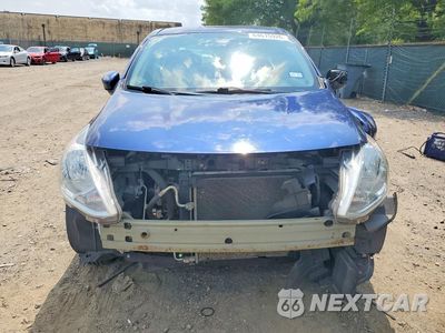 Piąte zdjęcie samochodu w środku: 2019 NISSAN VERSA SV VIN:3N1CN7AP2KL865998 - miniatura