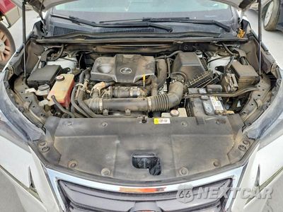 Zdjęcie 12 z 14 samochodu: 2017 LEXUS NX 200T BASE VIN:JTJYARBZ0H2085046 - miniatura