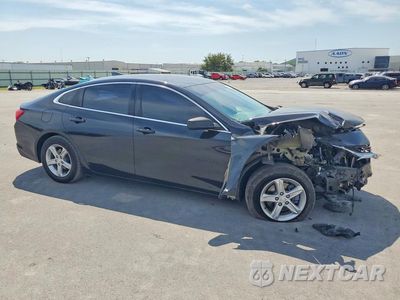 Czwarte zdjęcie samochodu z boku: 2020 CHEVROLET MALIBU LS VIN:1G1ZB5ST7LF138523 - miniatura
