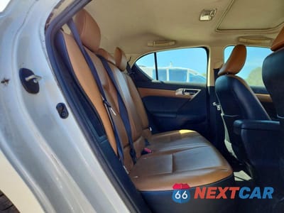Zdjęcie 10 z 12 samochodu: 2015 LEXUS CT 200 VIN:JTHKD5BHXF2226054 - miniatura
