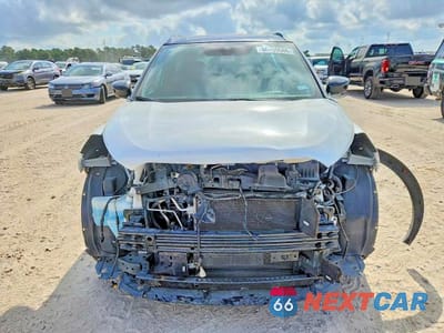 Piąte zdjęcie samochodu w środku: 2021 NISSAN KICKS SR VIN:3N1CP5DV3ML526906 - miniatura