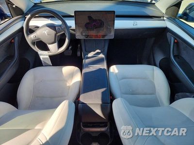 Zdjęcie 8 z 12 samochodu: 2024 TESLA MODEL Y VIN:7SAYGAEE6RF984328 - miniatura