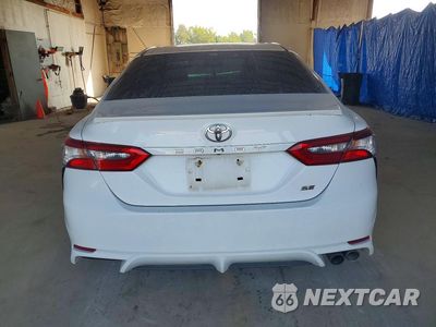 Zdjęcie 6 z 12 samochodu: 2018 TOYOTA CAMRY SE VIN:4T1B11HK9JU065579 - miniatura
