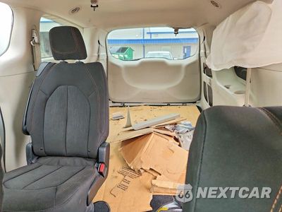 Zdjęcie 10 z 13 samochodu: 2017 CHRYSLER PACIFICA LX VIN:2C4RC1CG4HR665515 - miniatura
