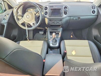 Zdjęcie 8 z 13 samochodu: 2016 VOLKSWAGEN TIGUAN S VIN:WVGBV7AX5GW541210 - miniatura