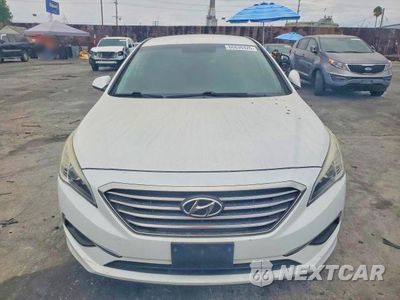 Piąte zdjęcie samochodu w środku: 2017 HYUNDAI SONATA SE VIN:5NPE24AF0HH513015 - miniatura