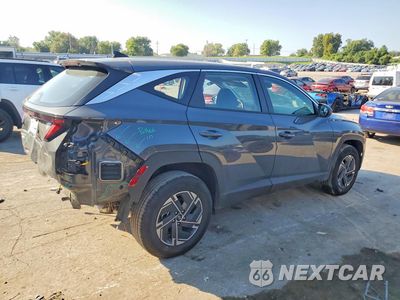 Trzecie zdjęcie samochodu z tyłu: 2026 HYUNDAI TUCSON BLUE SE VIN:KM8JADD19TU431201 - miniatura