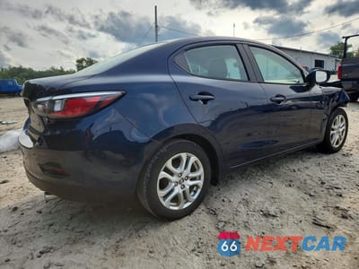 Trzecie zdjęcie samochodu z tyłu: 2016 SCION IA BASE VIN:3MYDLBZV1GY118658 - miniatura
