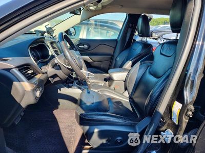 Zdjęcie 7 z 13 samochodu: 2017 JEEP CHEROKEE LATITUDE VIN:1C4PJMCBXHW579586 - miniatura