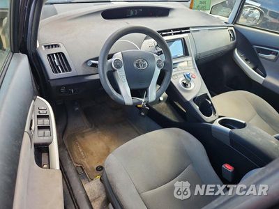 Zdjęcie 8 z 12 samochodu: 2015 TOYOTA PRIUS THREE VIN:JTDKN3DU6F0442430 - miniatura