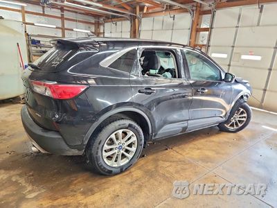 Trzecie zdjęcie samochodu z tyłu: 2021 FORD ESCAPE SE VIN:1FMCU9G60MUA48852 - miniatura