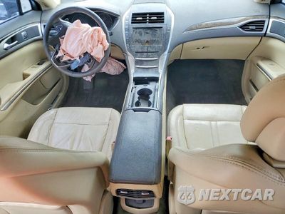 Zdjęcie 8 z 12 samochodu: 2014 LINCOLN MKZ VIN:3LN6L2GK8ER802786 - miniatura