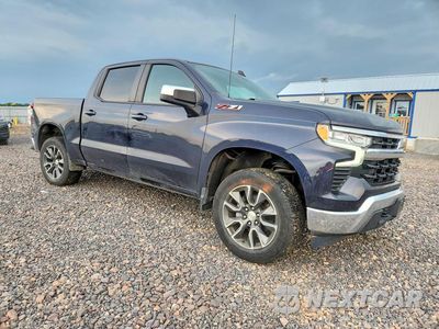 Czwarte zdjęcie samochodu z boku: 2022 CHEVROLET SILVERADO K1500 LT VIN:1GCUDDED4NZ618949 - miniatura