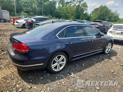 Trzecie zdjęcie samochodu z tyłu: 2012 VOLKSWAGEN PASSAT SEL VIN:1VWCN7A3XCC093397 - miniatura