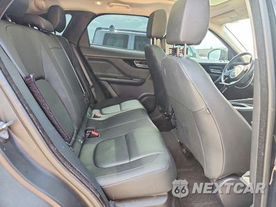 Zdjęcie 10 z 12 samochodu: 2018 JAGUAR F-PACE PREMIUM VIN:SADCJ2FX7JA293180 - miniatura