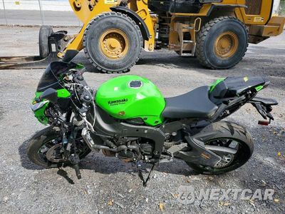 Trzecie zdjęcie samochodu z tyłu: 2025 KAWASAKI ZX636 K VIN:JKBZXJK15SA011576 - miniatura