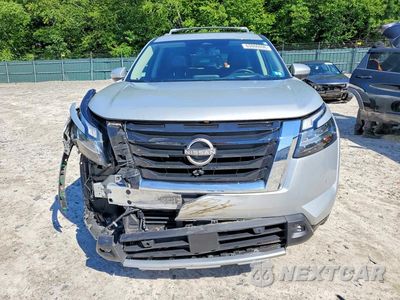 Piąte zdjęcie samochodu w środku: 2022 NISSAN PATHFINDER PLATINUM VIN:5N1DR3DKXNC271217 - miniatura