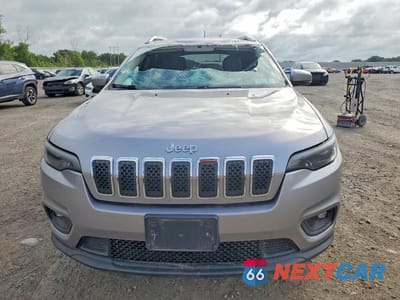 Piąte zdjęcie samochodu w środku: 2019 JEEP CHEROKEE LATITUDE PLUS VIN:1C4PJMLBXKD104684 - miniatura