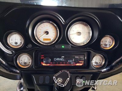Zdjęcie 7 z 9 samochodu: 2011 HARLEY-DAVIDSON FLHX VIN:1HD1KBM14BB633409 - miniatura