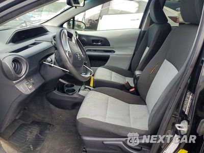 Zdjęcie 7 z 12 samochodu: 2013 TOYOTA PRIUS C THREE VIN:JTDKDTB31D1534503 - miniatura