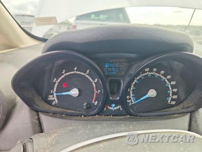 Zdjęcie 9 z 12 samochodu: 2015 FORD FIESTA S VIN:3FADP4AJ3FM161692 - miniatura