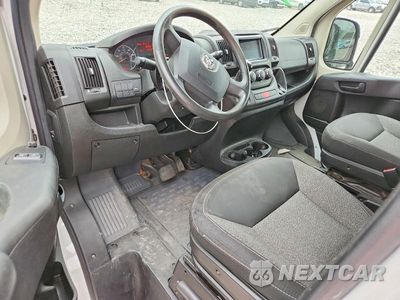 Zdjęcie 8 z 12 samochodu: 2016 RAM PROMASTER 3500 BOX TRUCK VIN:3C7WRVLG9GE124388 - miniatura