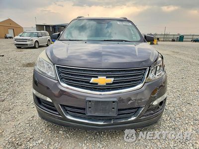 Piąte zdjęcie samochodu w środku: 2017 CHEVROLET TRAVERSE LS VIN:1GNKVFED8HJ301797 - miniatura