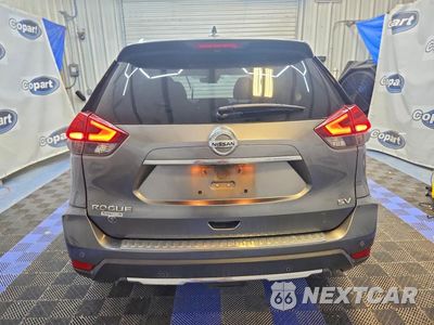 Zdjęcie 6 z 13 samochodu: 2020 NISSAN ROGUE SV VIN:JN8AT2MTXLW016112 - miniatura
