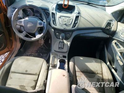 Zdjęcie 8 z 14 samochodu: 2016 FORD ESCAPE SE VIN:1FMCU9GX7GUA02142 - miniatura