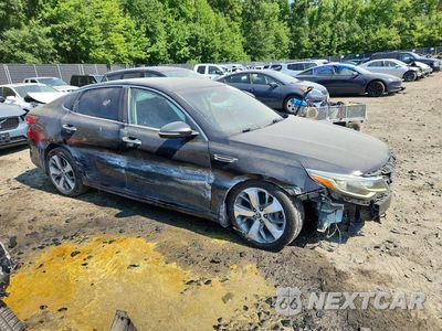 Czwarte zdjęcie samochodu z boku: 2019 KIA OPTIMA S VIN:5XXGT4L30KG366092 - miniatura
